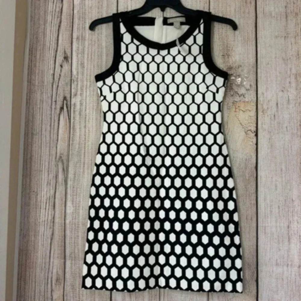 Banana Republic black and white geometric dress size 6
